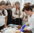 Новгородским лицеистам, планирующим стать медиками, устроили мастер-класс в детской областной больнице - Газета Новгород