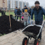 Сквер «Мирный» и десятки других территорий стали чище после общегородского субботника - Газета Новгород