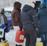 В Крестецком округе продолжают бесплатно раздавать топливо для жителей, которые остались без электричества - Новгородское областное телевидение